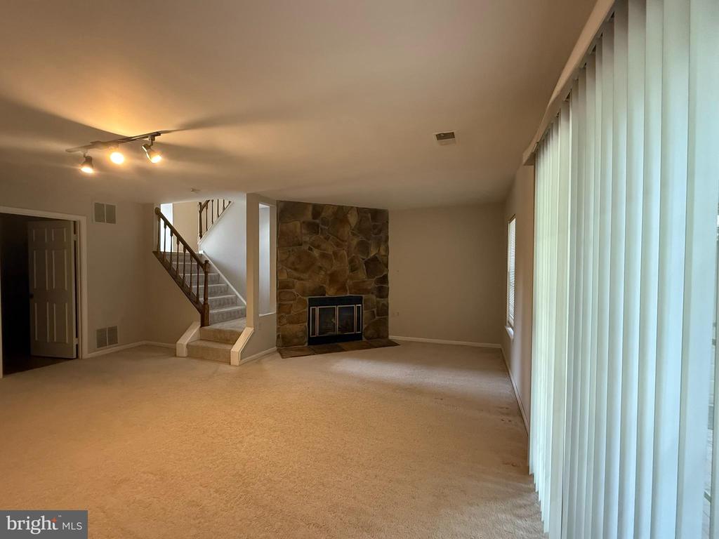 3311 KINFOLK COURT