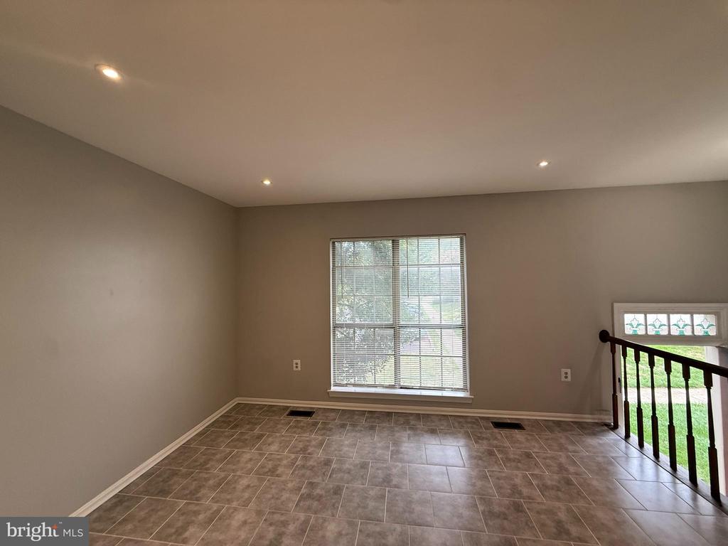 3311 KINFOLK COURT