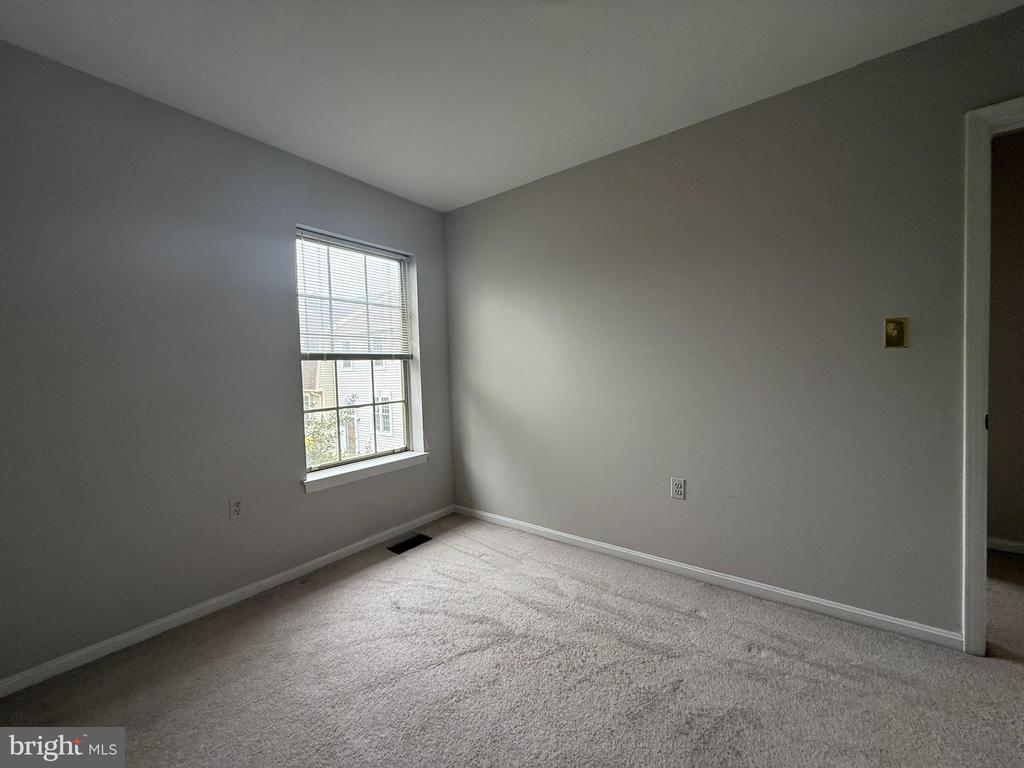3311 KINFOLK COURT