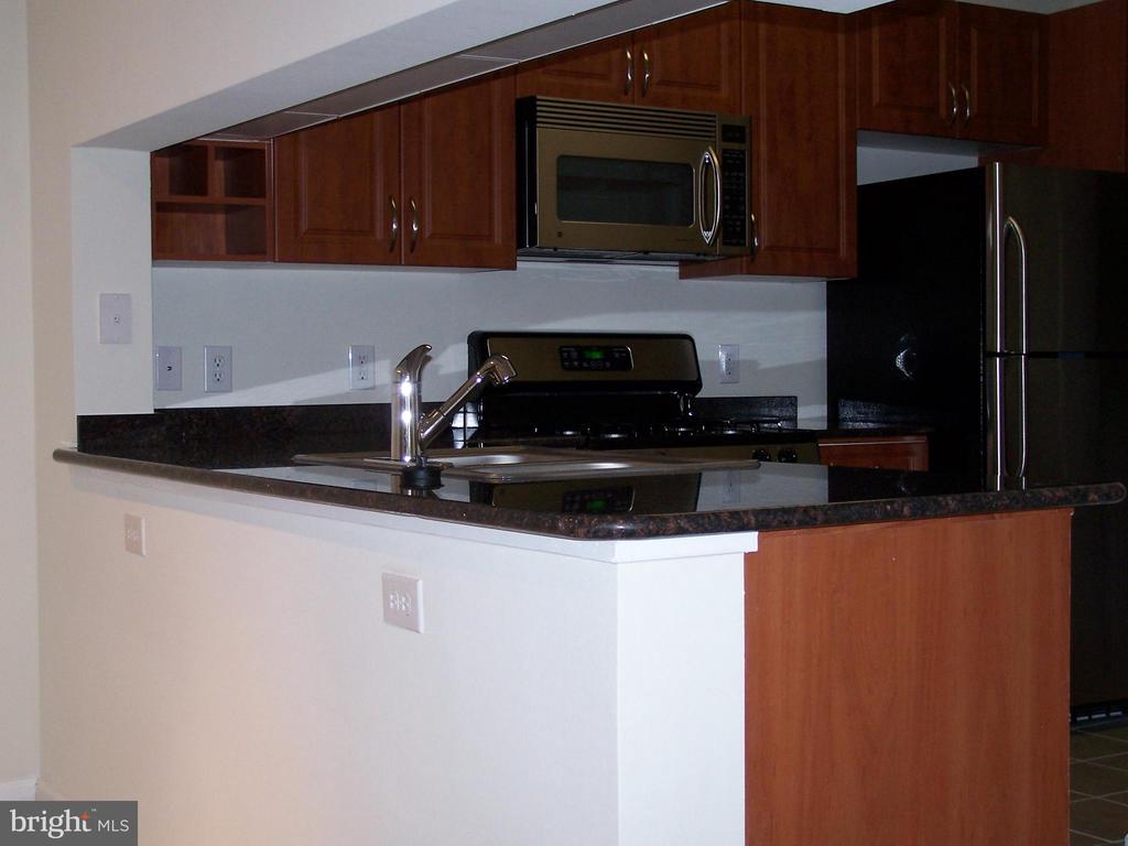 12148 GARDEN GROVE CIRCLE 203