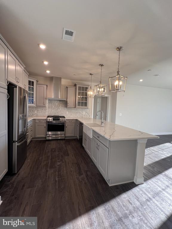 3927 FAIR RIDGE DRIVE 506