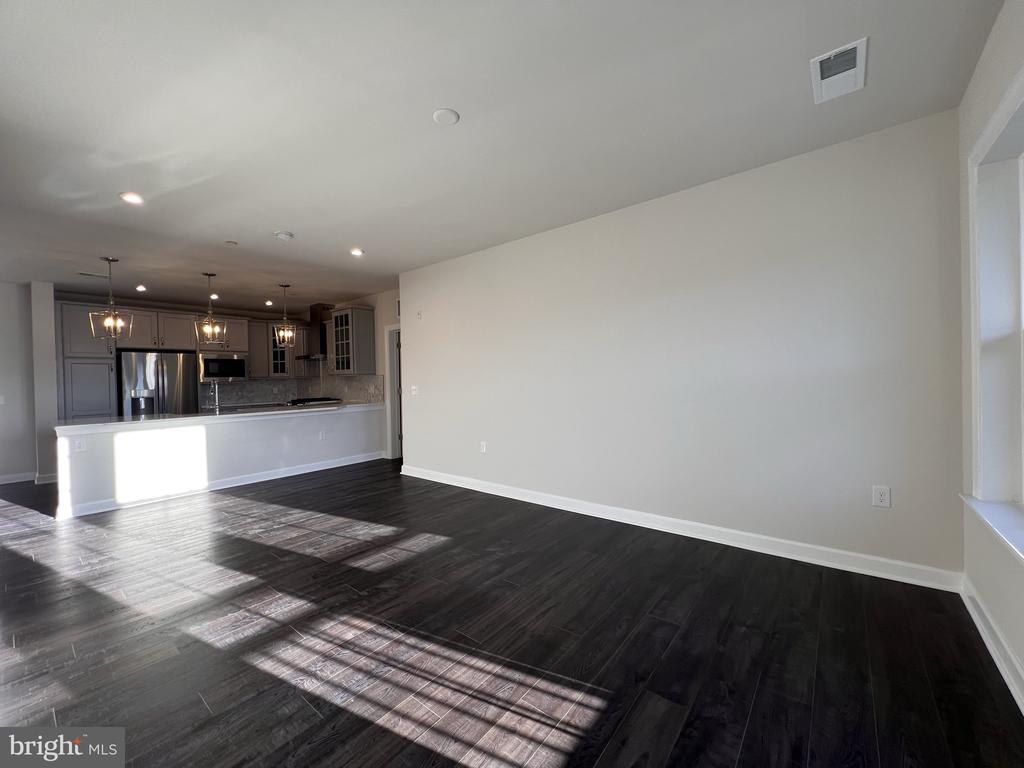 3927 FAIR RIDGE DRIVE 506
