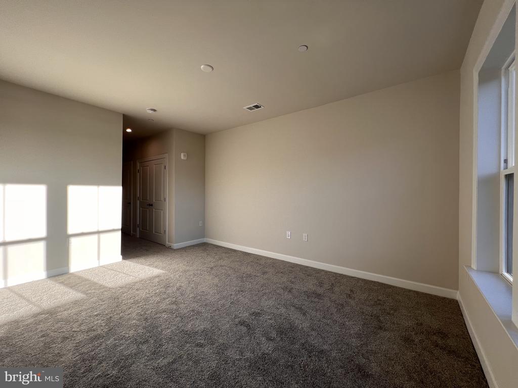 3927 FAIR RIDGE DRIVE 506