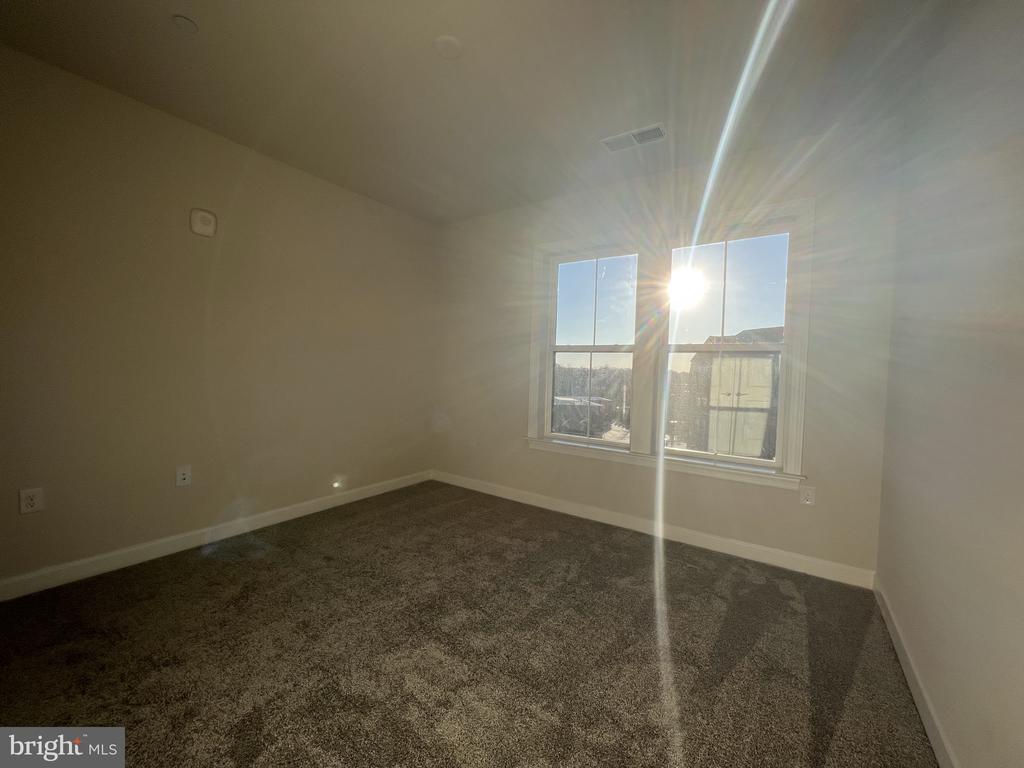 3927 FAIR RIDGE DRIVE 506