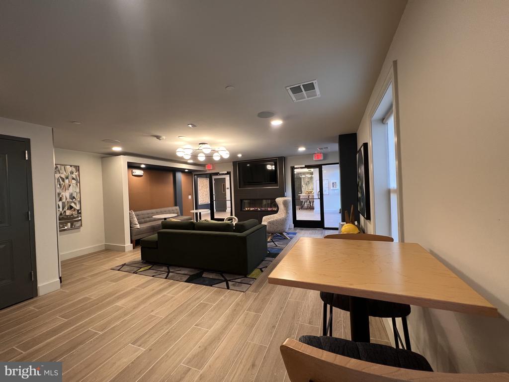 3927 FAIR RIDGE DRIVE 506