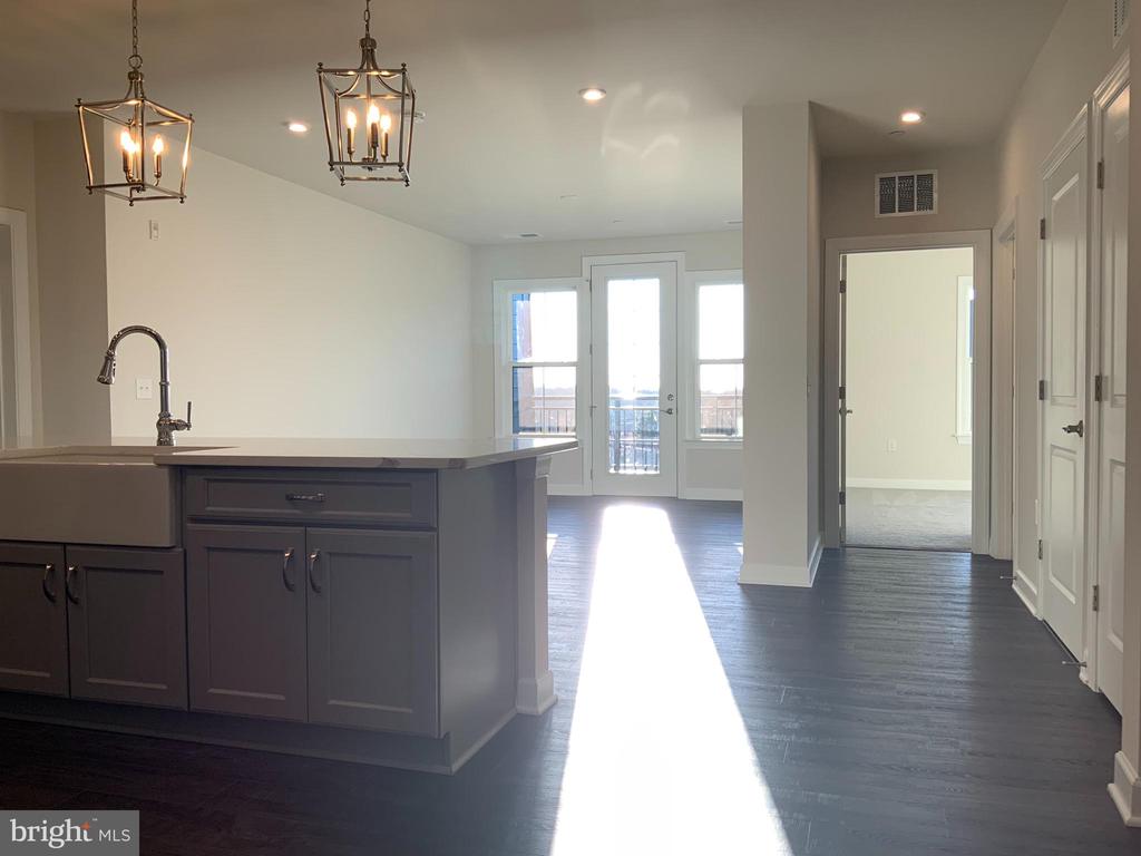 3927 FAIR RIDGE DRIVE 506