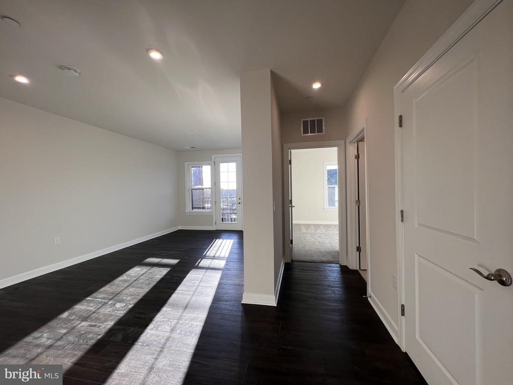 3927 FAIR RIDGE DRIVE 506