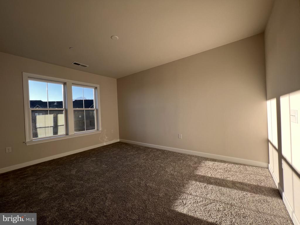 3927 FAIR RIDGE DRIVE 506