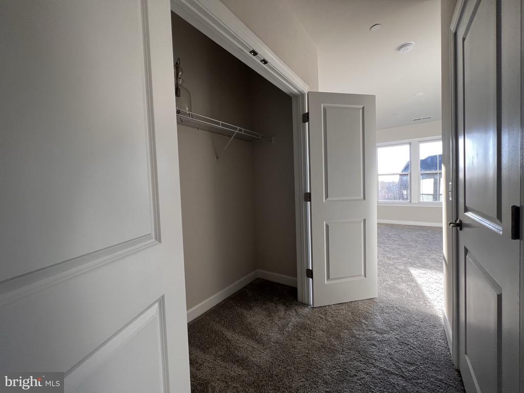 3927 FAIR RIDGE DRIVE 506