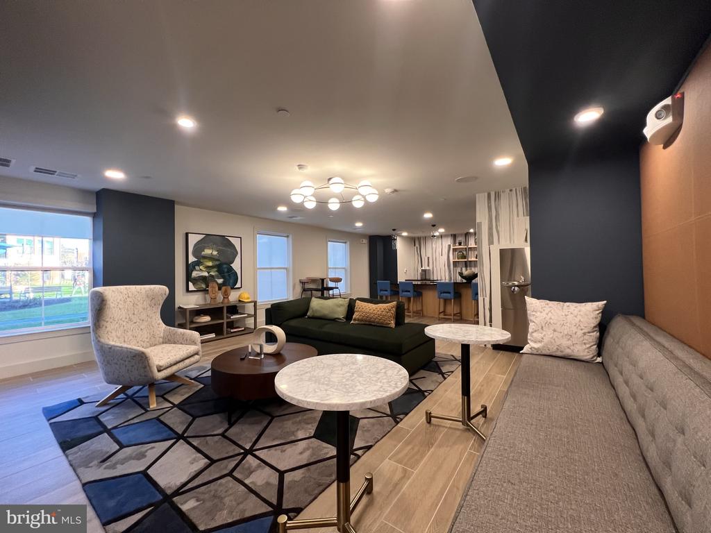 3927 FAIR RIDGE DRIVE 506