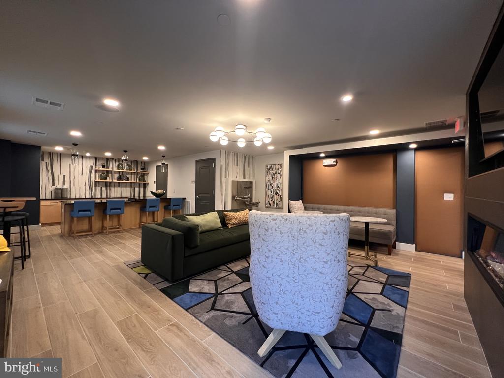 3927 FAIR RIDGE DRIVE 506