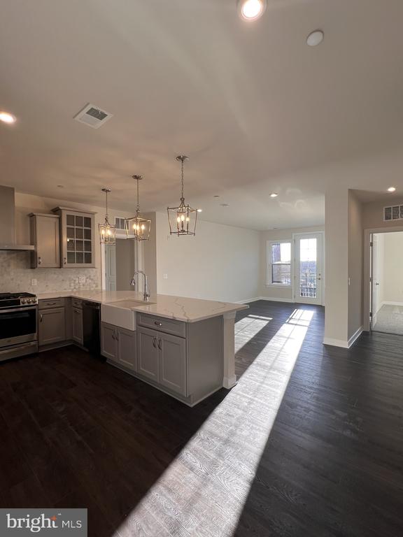 3927 FAIR RIDGE DRIVE 506