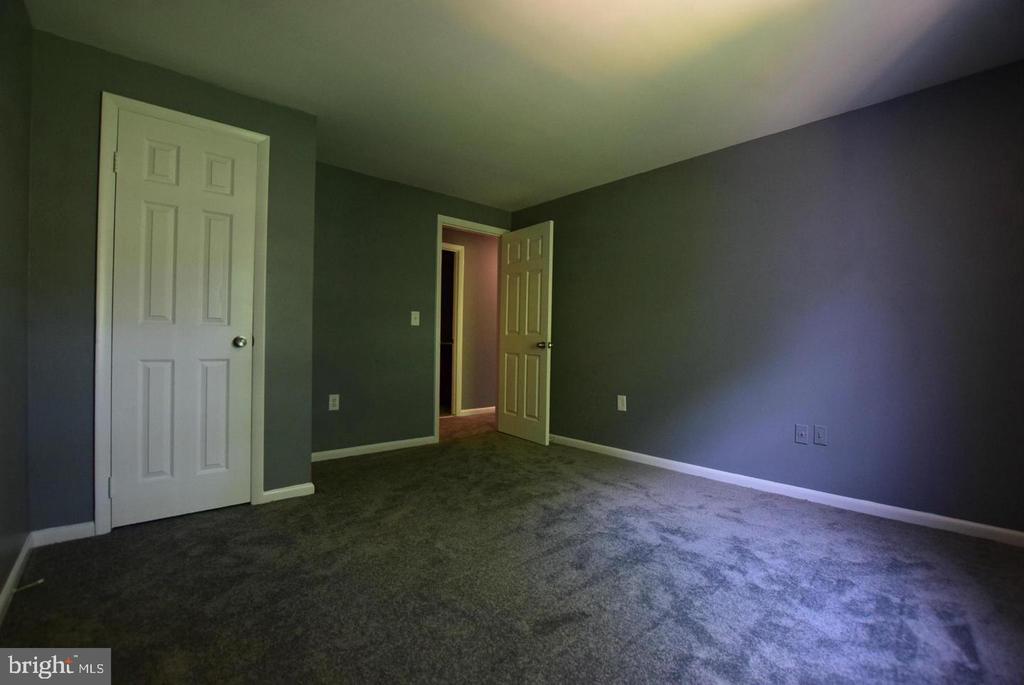 9426 CANDLEBERRY COURT