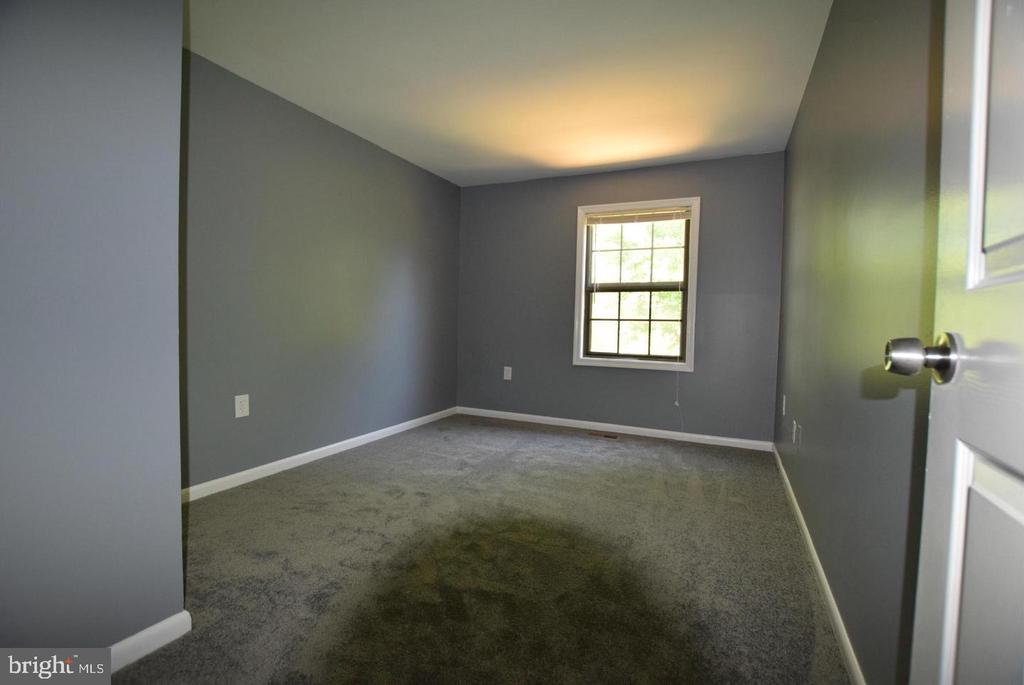 9426 CANDLEBERRY COURT