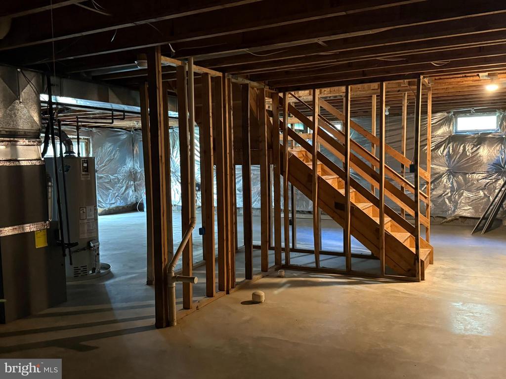 2501 HALTERBREAK COURT