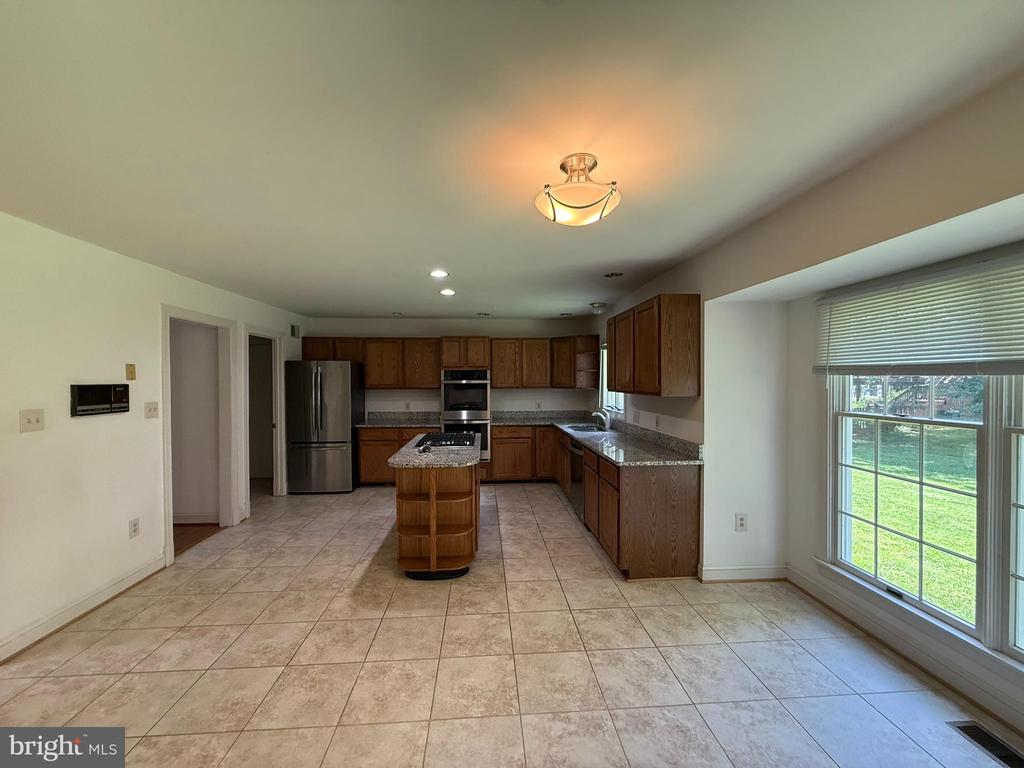 2501 HALTERBREAK COURT