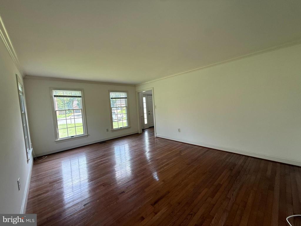 2501 HALTERBREAK COURT