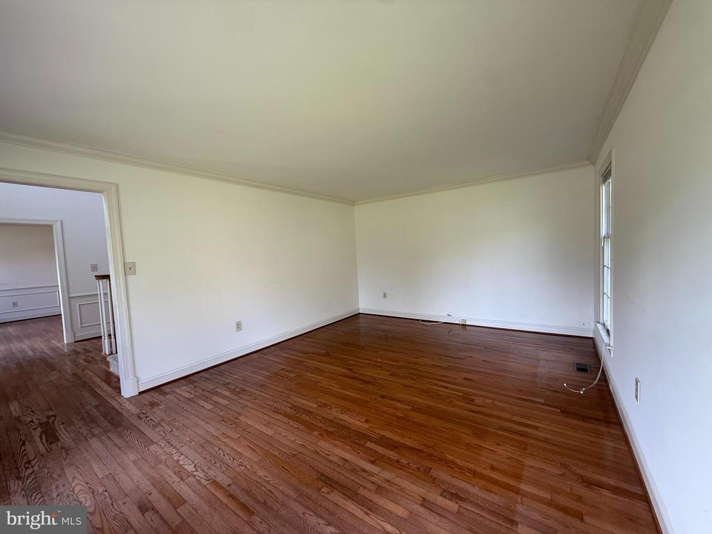 2501 HALTERBREAK COURT