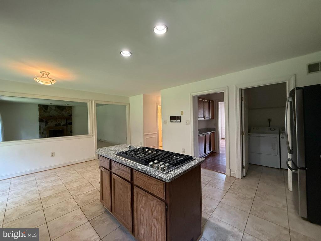 2501 HALTERBREAK COURT
