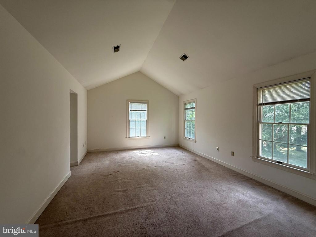 2501 HALTERBREAK COURT