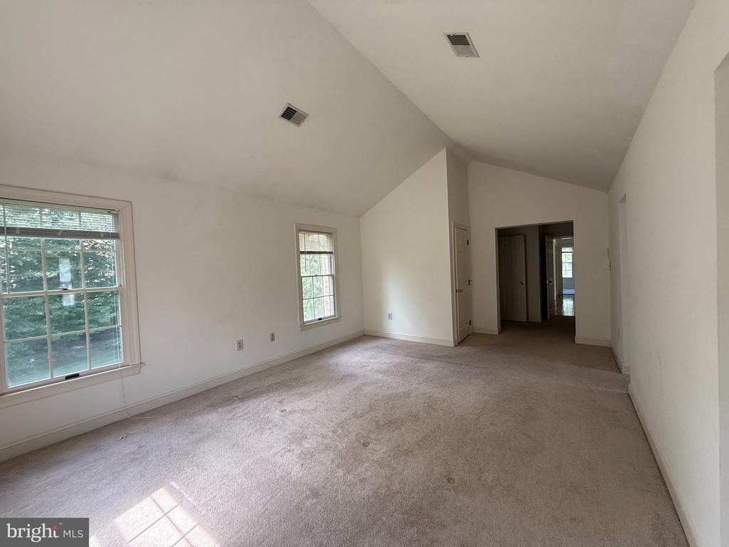 2501 HALTERBREAK COURT