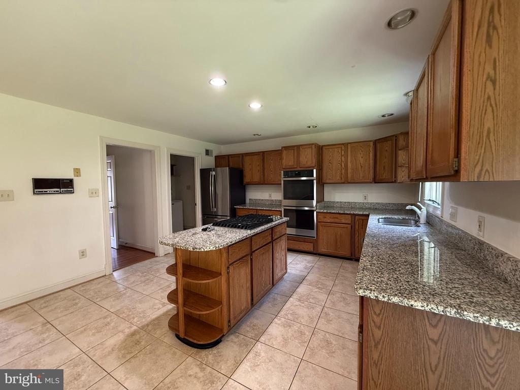 2501 HALTERBREAK COURT