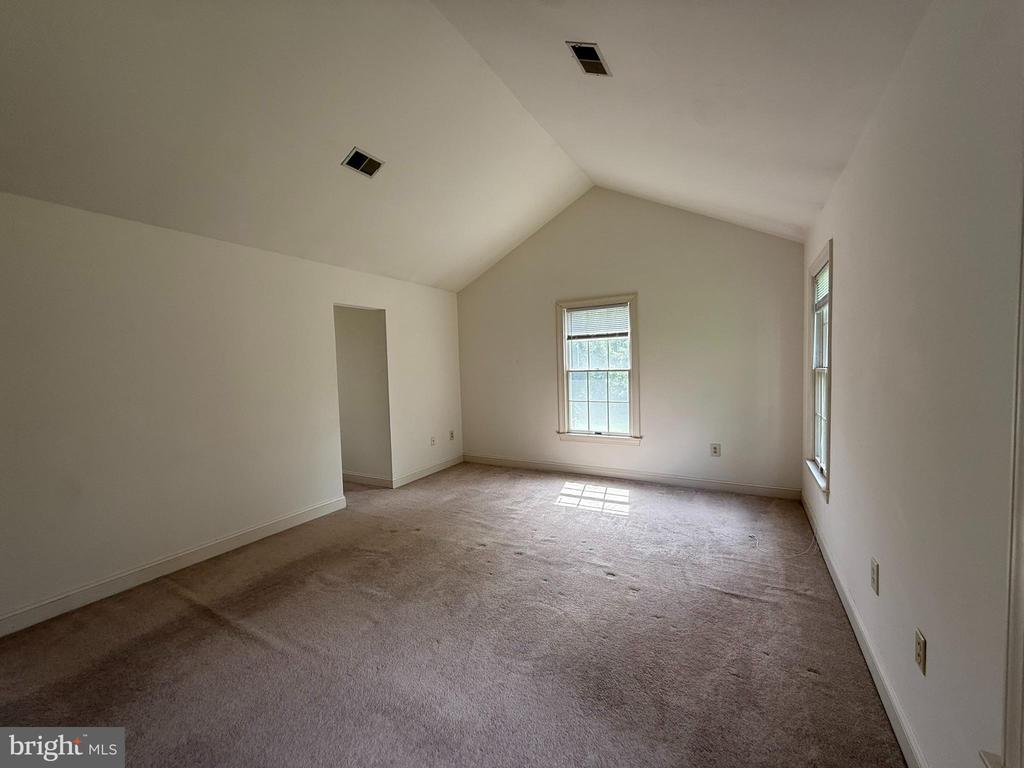 2501 HALTERBREAK COURT