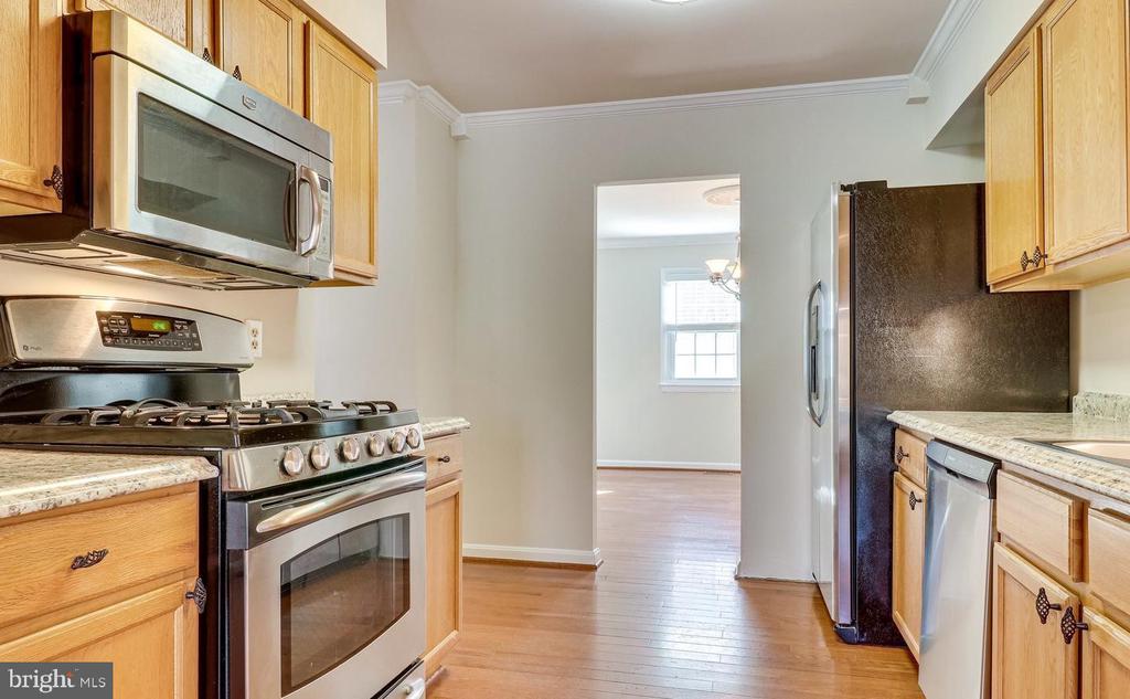 3000 WINTER PINE COURT