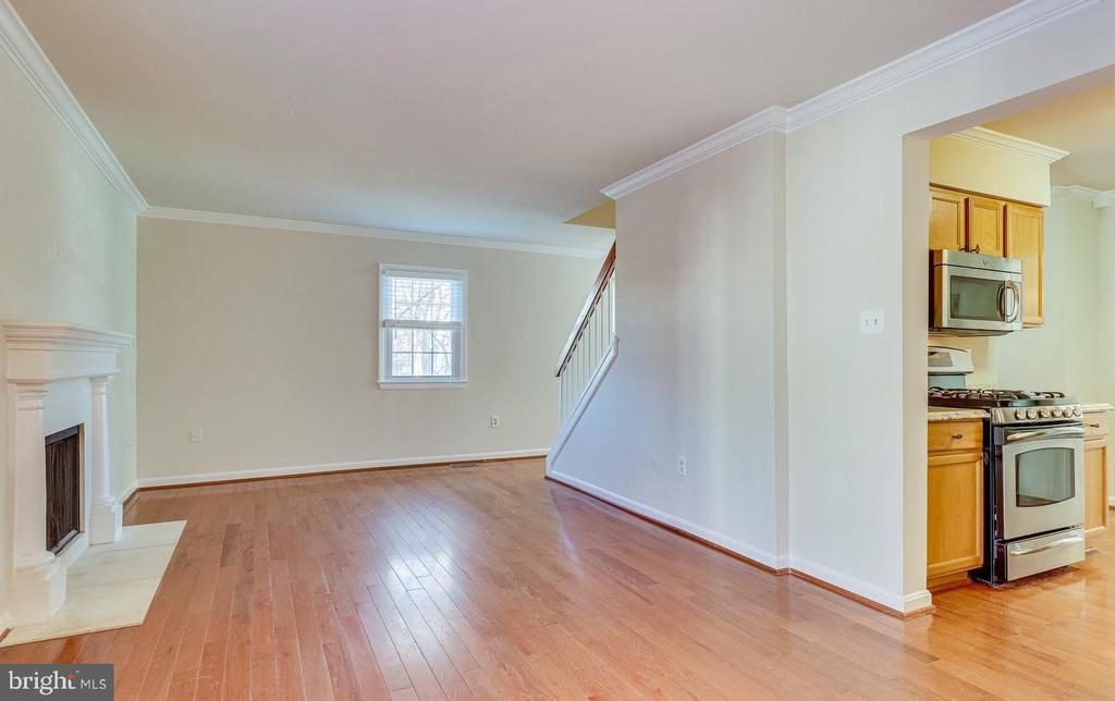 3000 WINTER PINE COURT