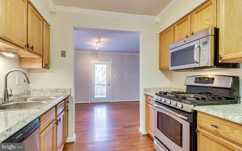 3000 WINTER PINE COURT