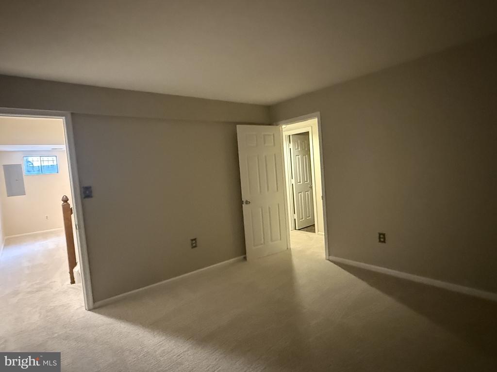 6269 WALKERS CROFT WAY