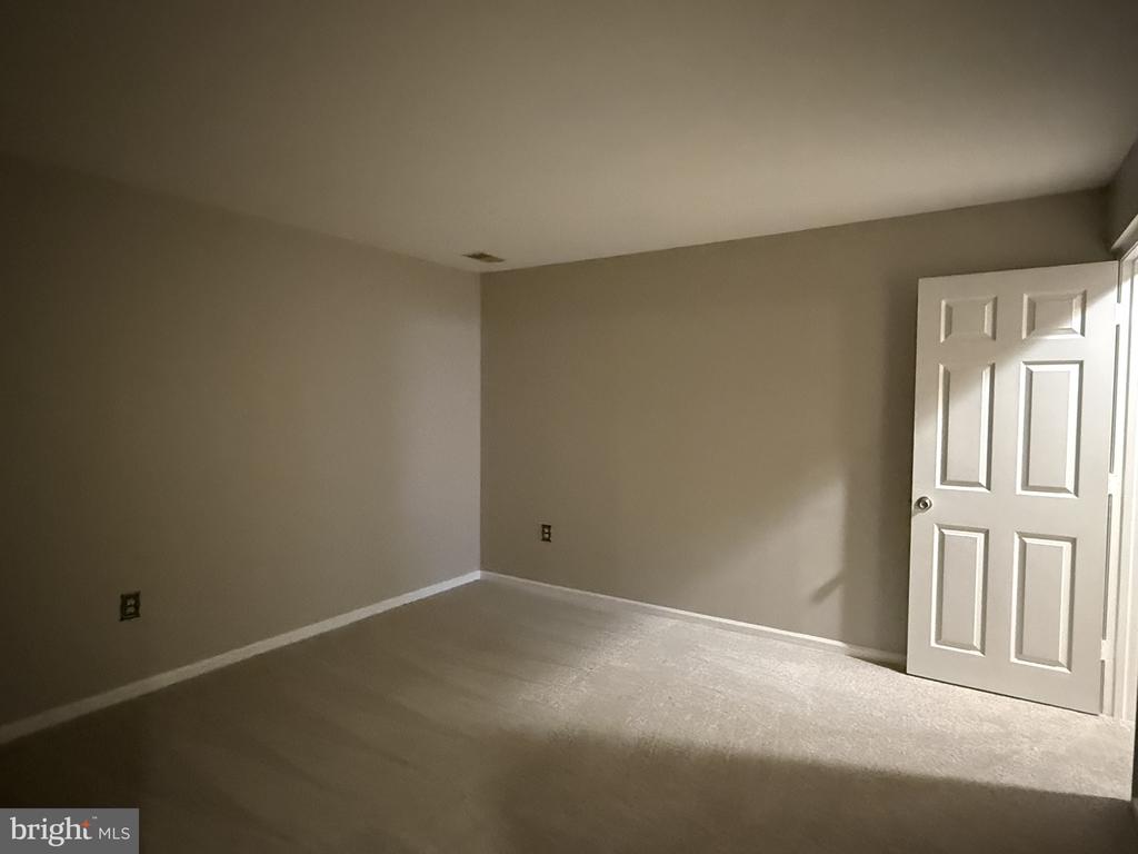 6269 WALKERS CROFT WAY