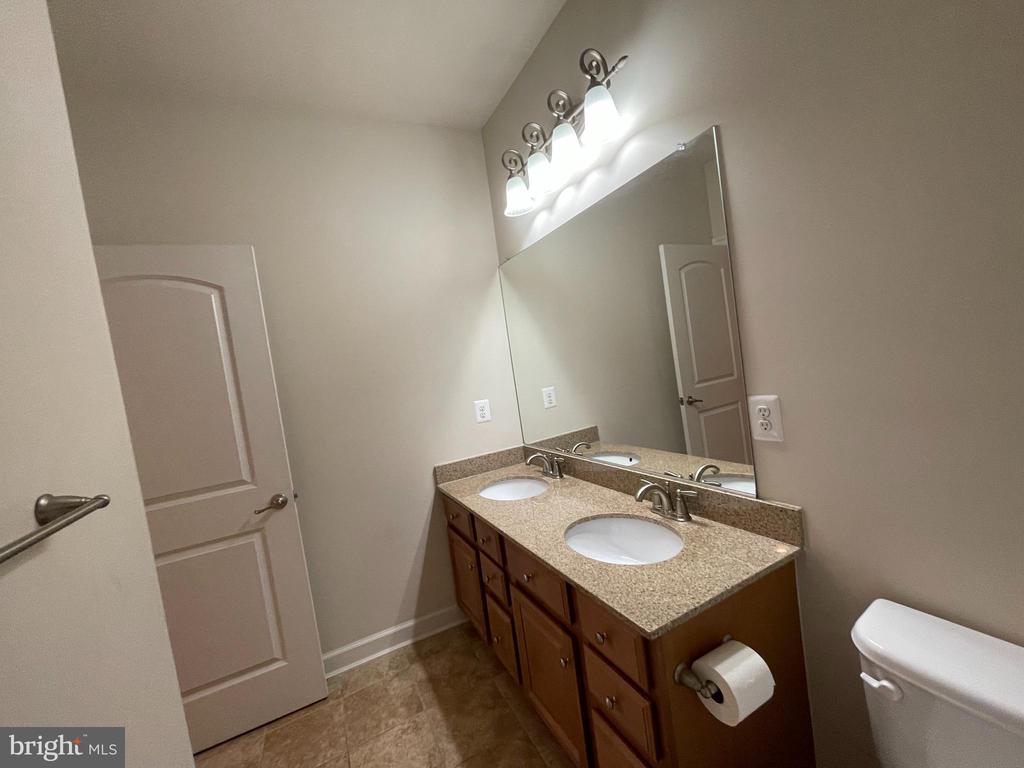 44388 FOXTHOM TERRACE