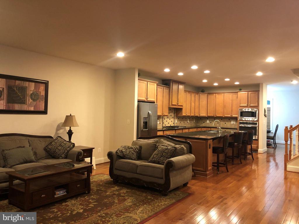 44388 FOXTHOM TERRACE