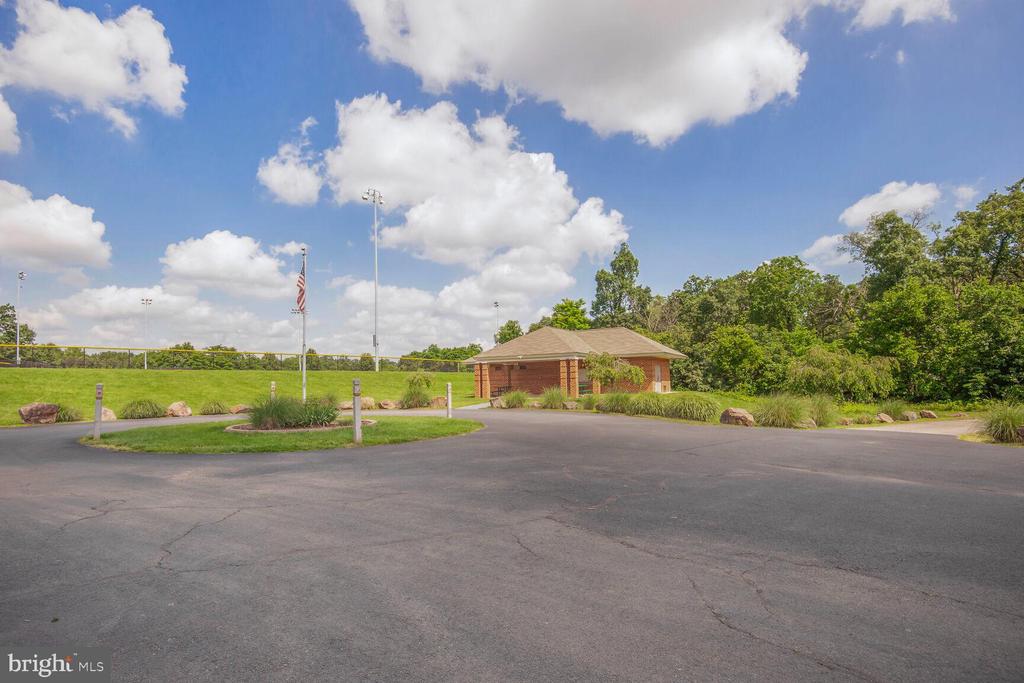 43415 MADISON RENEE TERRACE 120