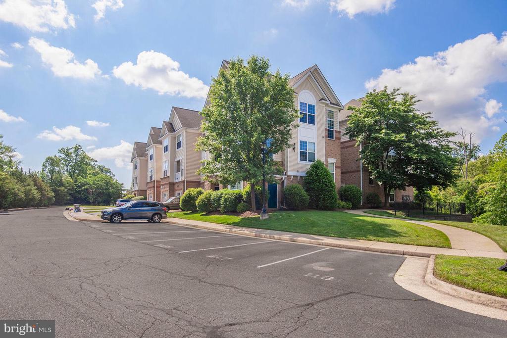 43415 MADISON RENEE TERRACE 120