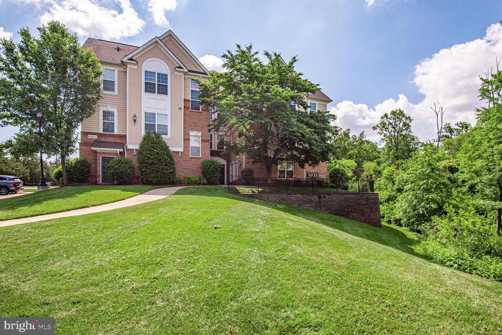 43415 MADISON RENEE TERRACE 120