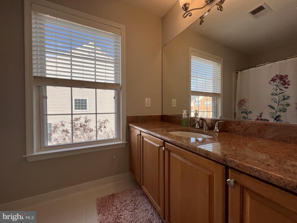 20709 RIPTIDE SQUARE