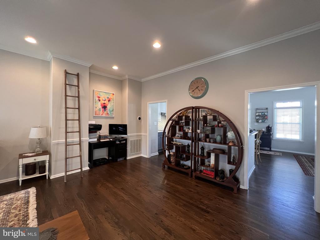 20709 RIPTIDE SQUARE