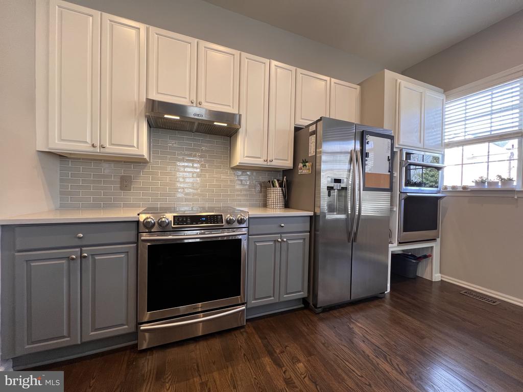 20709 RIPTIDE SQUARE