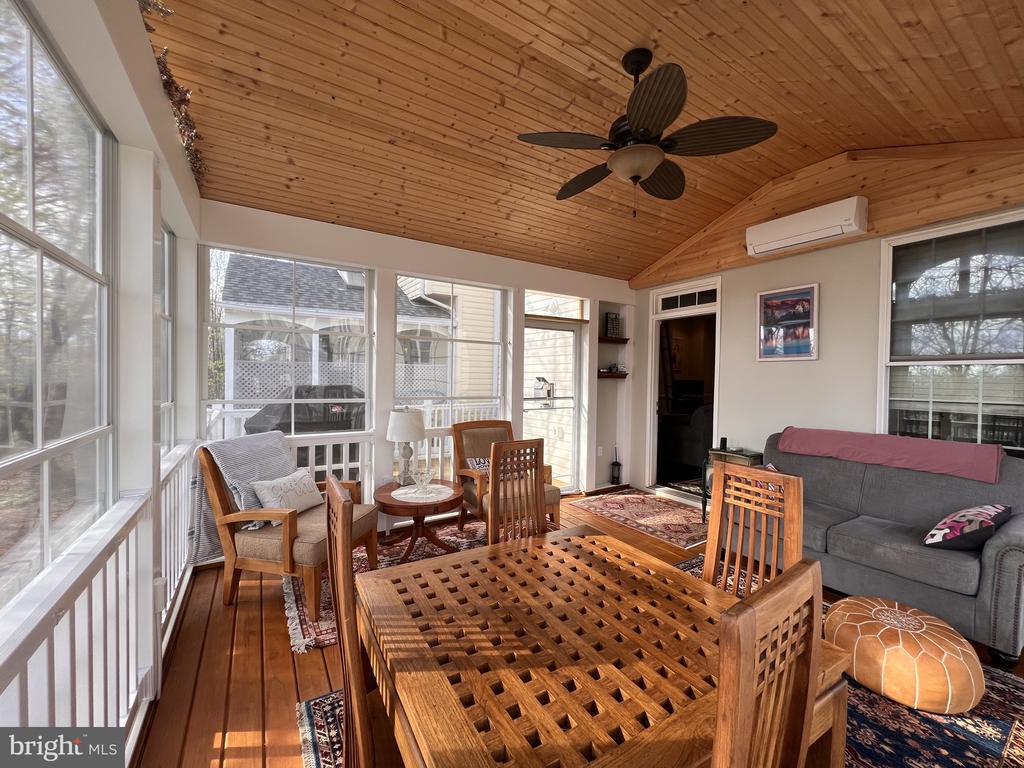 20709 RIPTIDE SQUARE