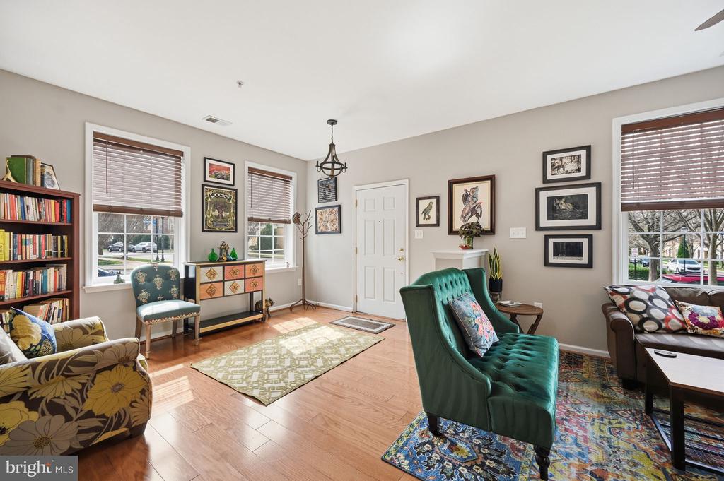 19416 COPPERMINE SQUARE