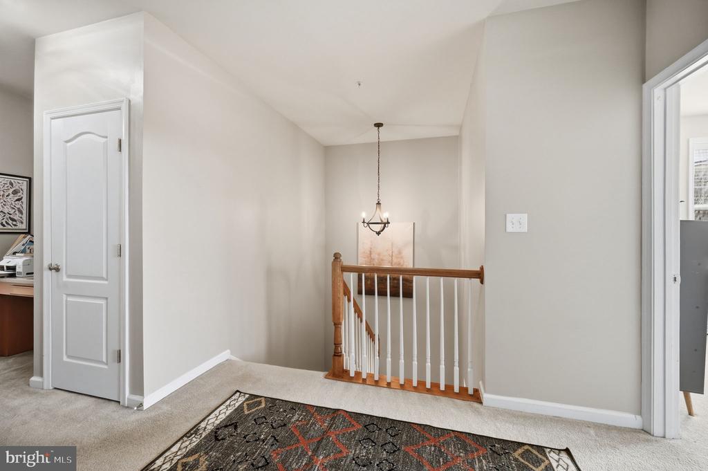 19416 COPPERMINE SQUARE