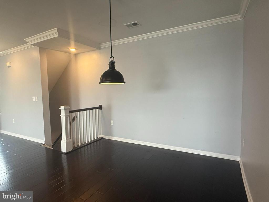 23315 MILLTOWN KNOLL SQUARE 104