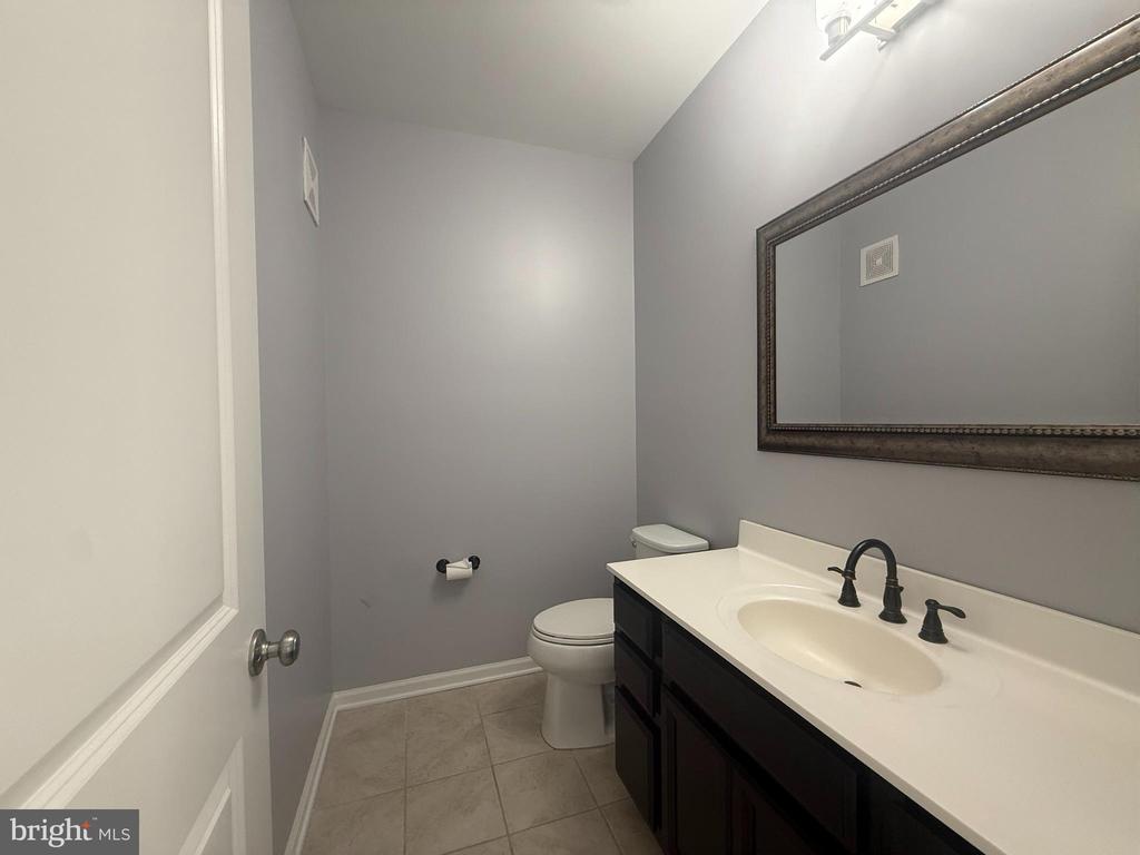 23315 MILLTOWN KNOLL SQUARE 104