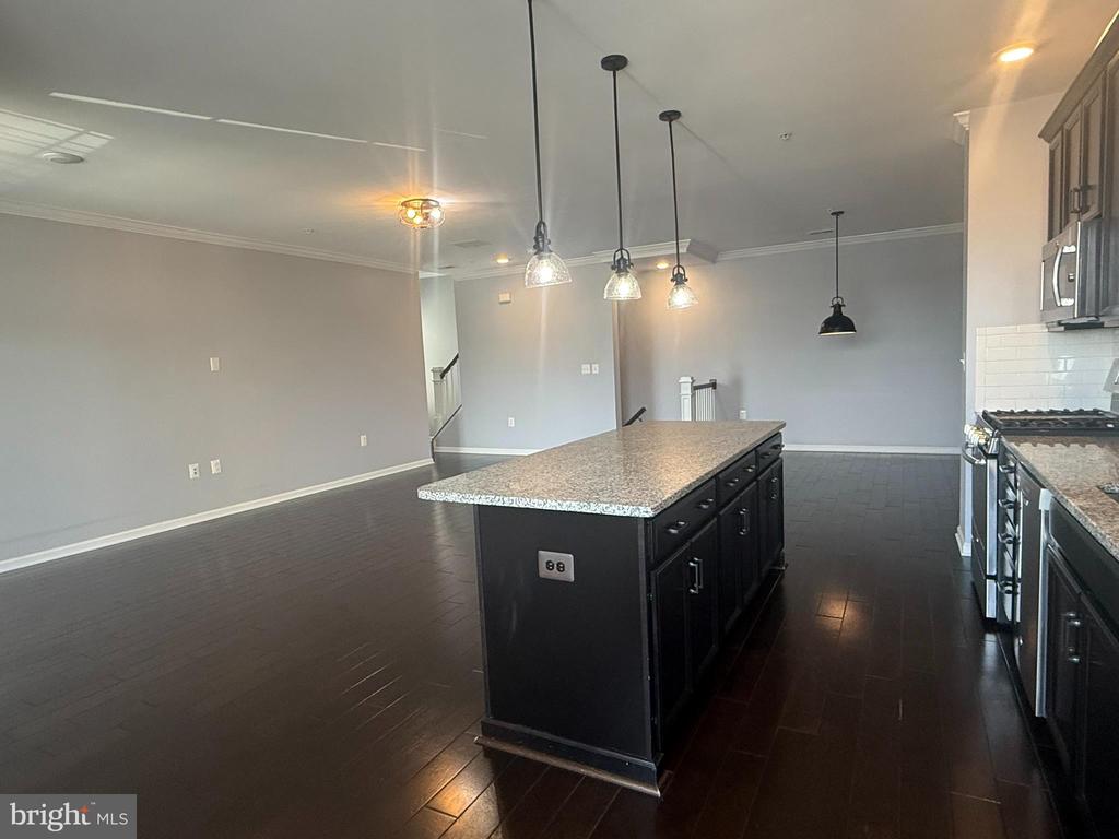 23315 MILLTOWN KNOLL SQUARE 104