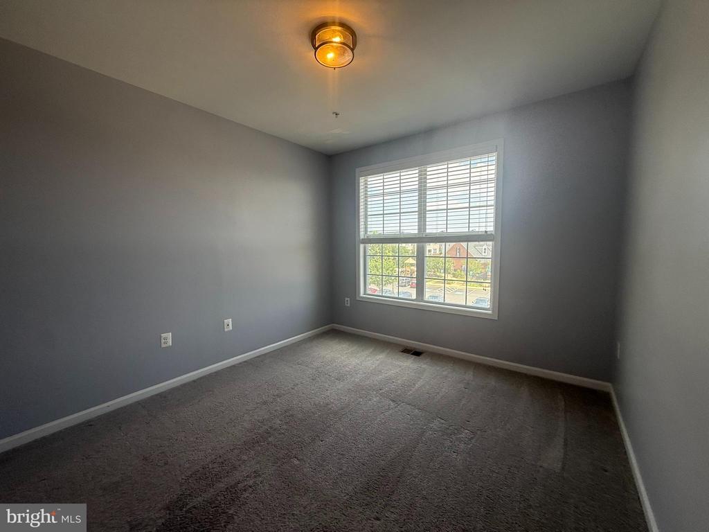 23315 MILLTOWN KNOLL SQUARE 104