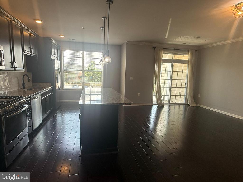 23315 MILLTOWN KNOLL SQUARE 104