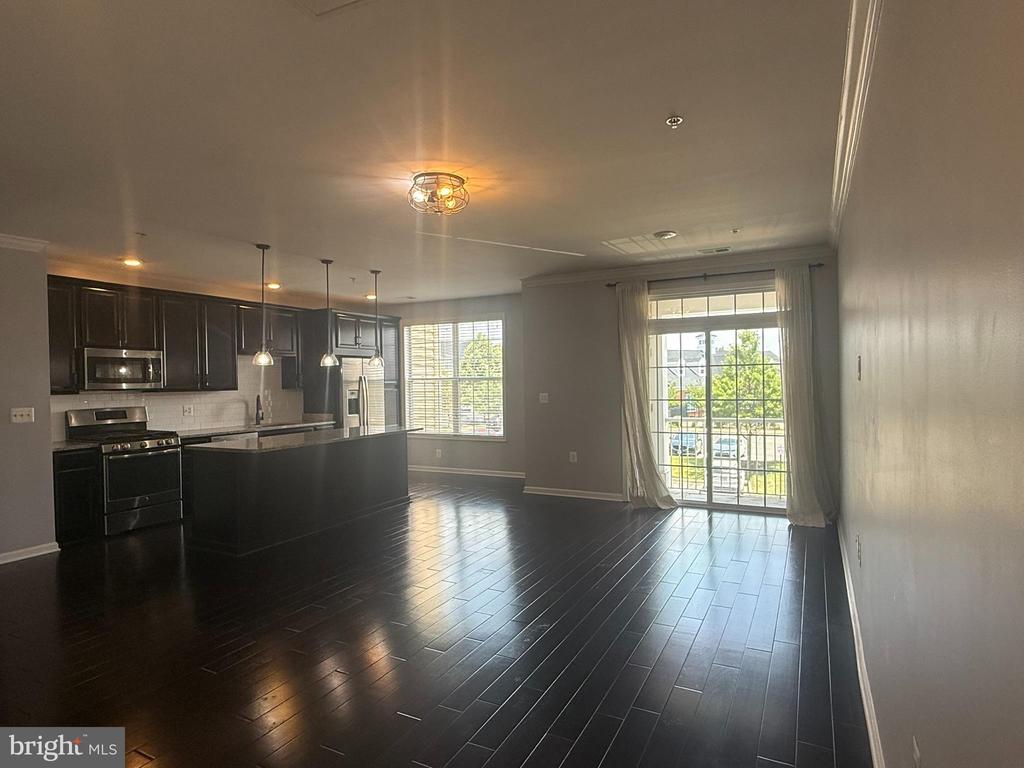 23315 MILLTOWN KNOLL SQUARE 104