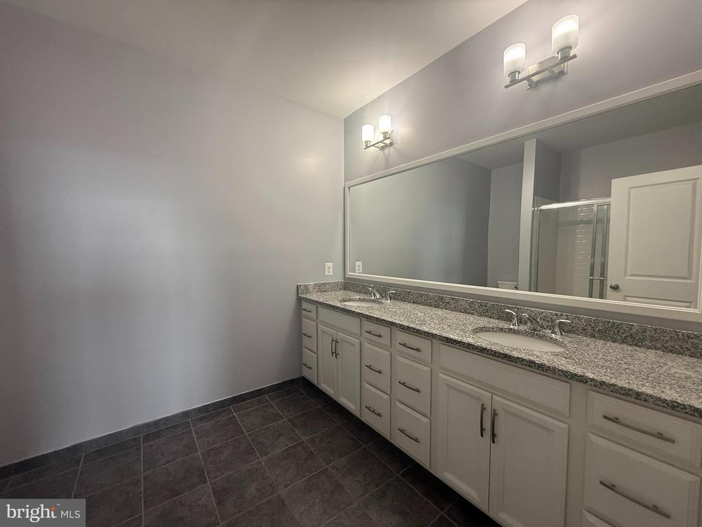 23315 MILLTOWN KNOLL SQUARE 104